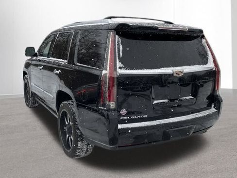 Used 2016 Cadillac Escalade Platinum image 13