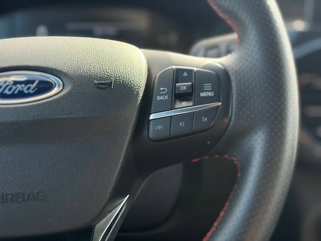 Used 2025 Ford Escape ST-Line AWD/4WD image 24