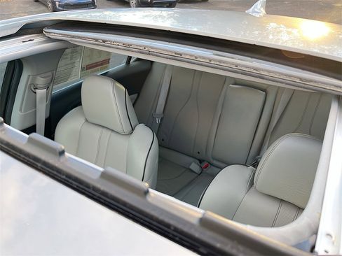 Used 2020 Acura ILX w/ Technology Package image 21