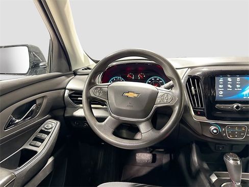 Used 2018 Chevrolet Traverse LS image 25
