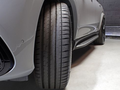 Used 2025 Mercedes-Benz GLS 63 AMG 4MATIC image 18