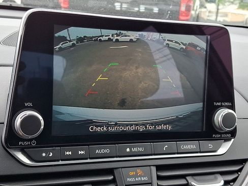 Used 2024 Nissan Altima 2.5 SR FWD image 21