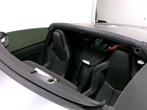 Used 2025 Chevrolet Corvette Stingray Coupe w/ 1LT RWD image 8