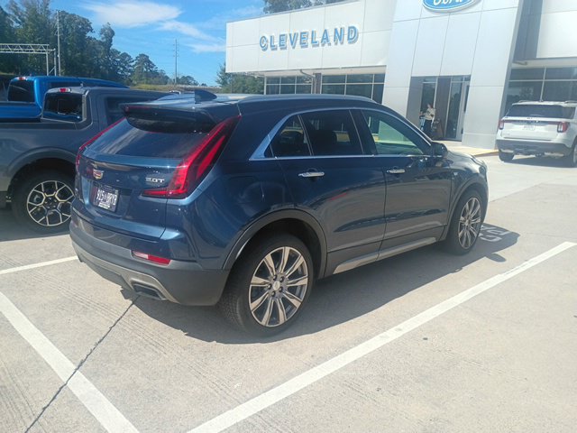 Used 2019 Cadillac XT4 Premium Luxury w/ Driver Assist Package AWD/4WD image 5