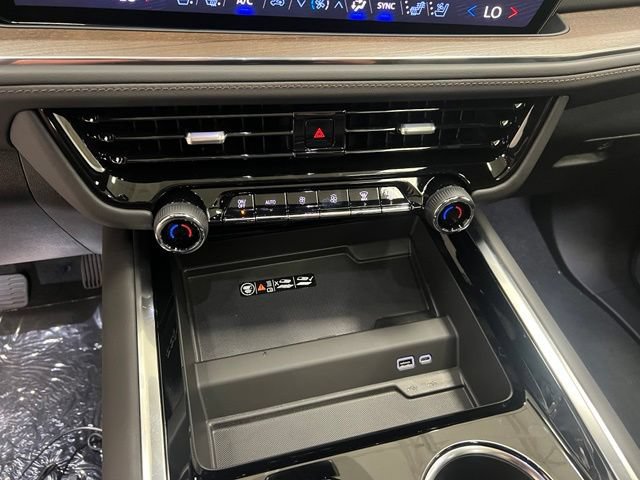 New 2026 Chevrolet Tahoe High Country AWD/4WD image 10