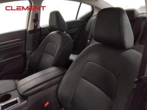 Used 2025 Nissan Altima 2.5 SV image 28