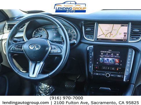 Used 2020 INFINITI QX50 Luxe w/ Navigation Package image 12