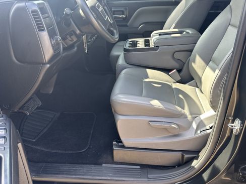 Used 2018 GMC Sierra 1500 2WD Double Cab w/ Sierra Convenience Package image 9