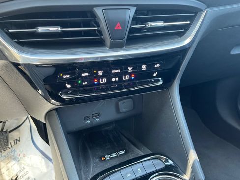 Used 2024 Buick Encore GX Avenir w/ Avenir Technology Package FWD image 19