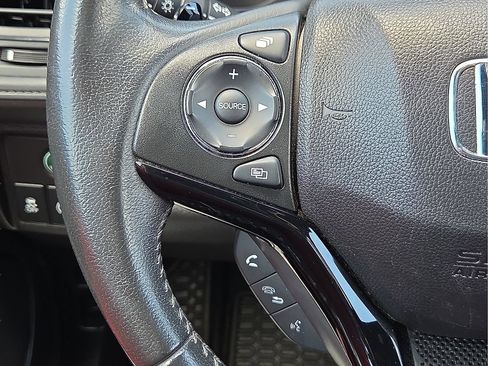Used 2019 Honda HR-V Sport image 18