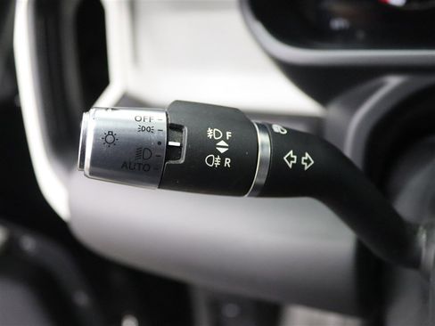 Used 2022 Land Rover Defender 110 X-Dynamic HSE image 37