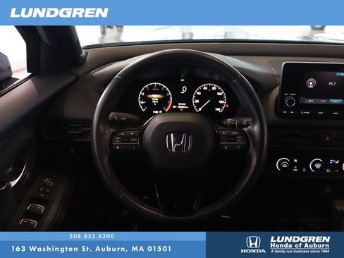 Used 2024 Honda HR-V Sport image 18