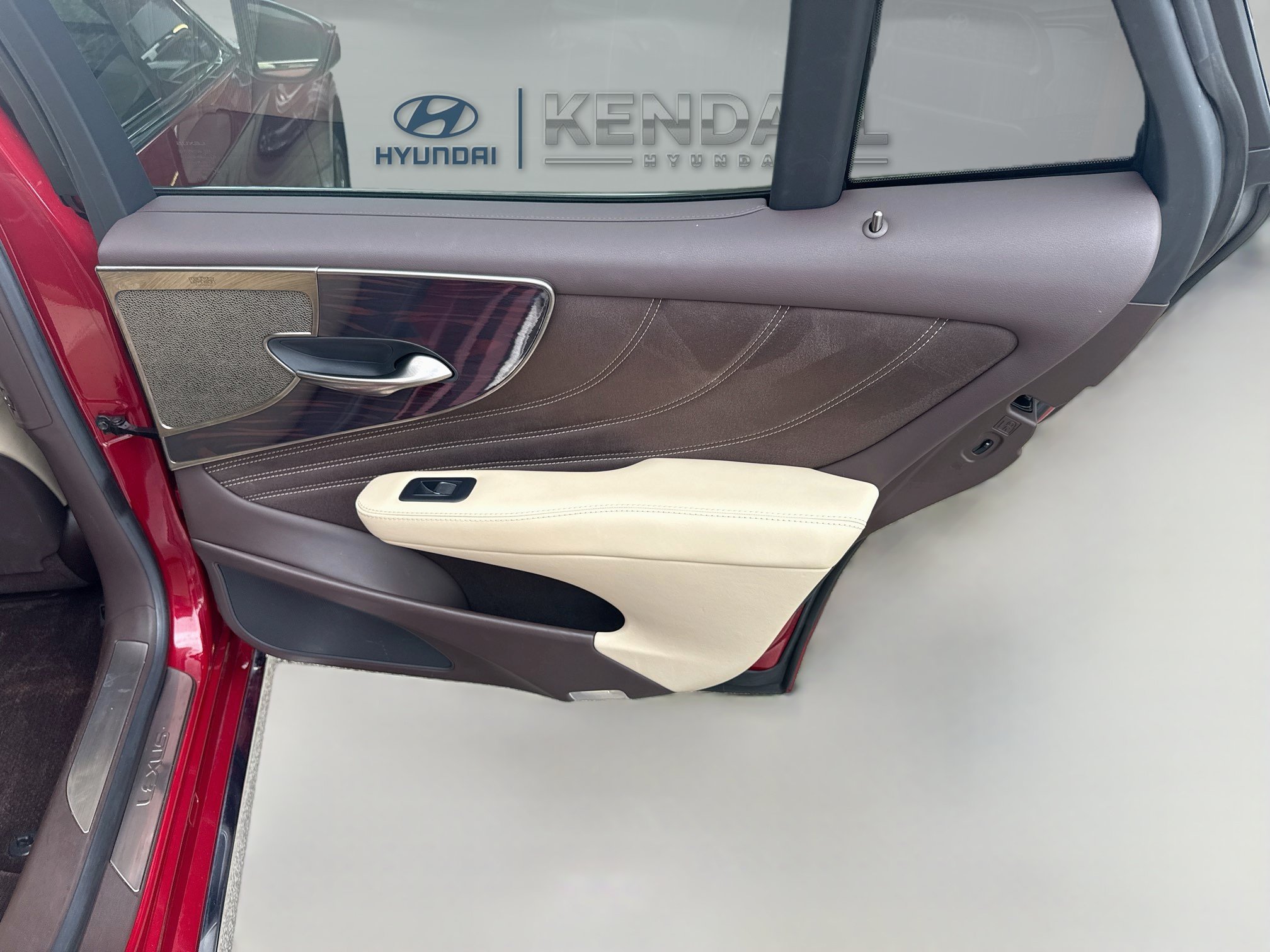Used 2020 Lexus LS 500 w/ Interior Upgrade Package RWD image 28