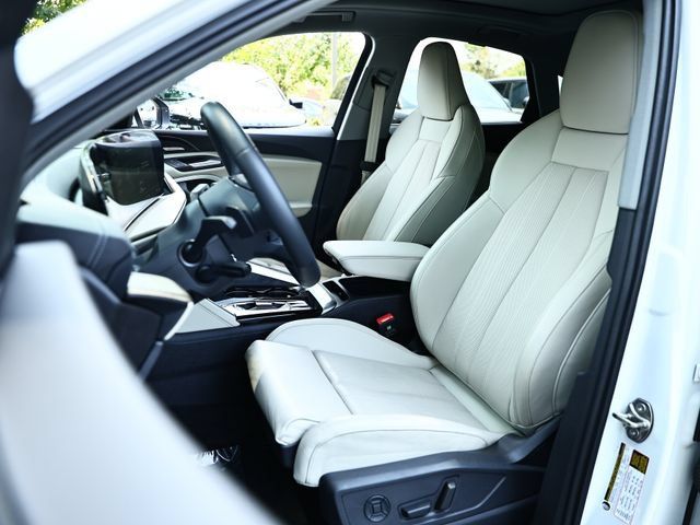 Used 2025 Audi Q5 Prestige AWD/4WD image 21