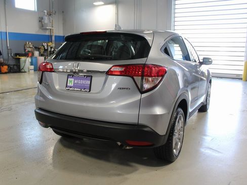 Used 2022 Honda HR-V LX image 38