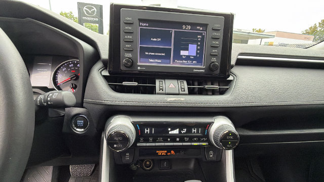 Used 2022 Toyota RAV4 XLE Premium FWD image 24