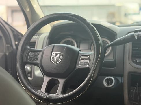 Used 2018 RAM 2500 Tradesman w/ Chrome Appearance Group RWD image 26