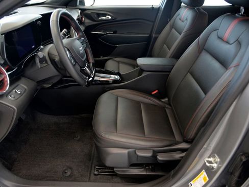 Used 2024 Chevrolet Trax RS w/ Driver Confidence Package image 15