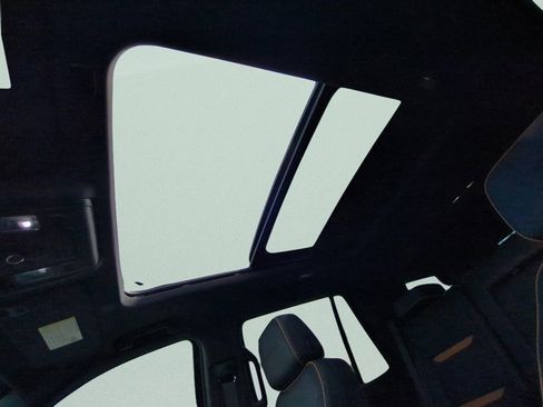 Used 2024 GMC Yukon AT4 w/ Max Trailering Package image 19