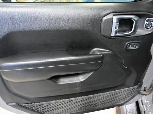 Used 2021 Jeep Wrangler Unlimited Sport image 26