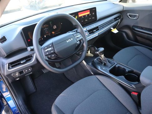New 2025 Kia K4 FWD image 25