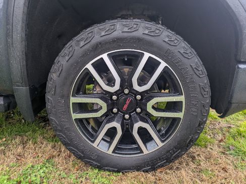 Used 2021 GMC Sierra 1500 AT4 image 11