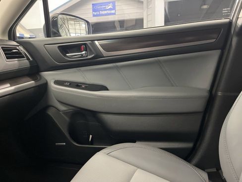Used 2018 Subaru Legacy 3.6R Limited image 14
