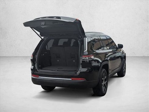 New 2025 Jeep Grand Cherokee L Limited image 2