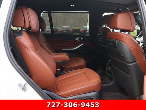 Used 2022 BMW X7 xDrive40i w/ M Sport Package AWD/4WD image 23
