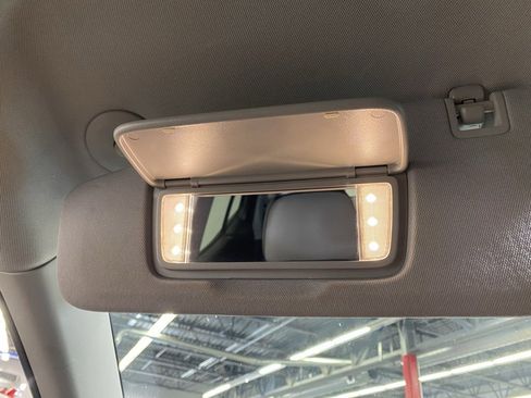 Used 2022 GMC Terrain SLT image 35