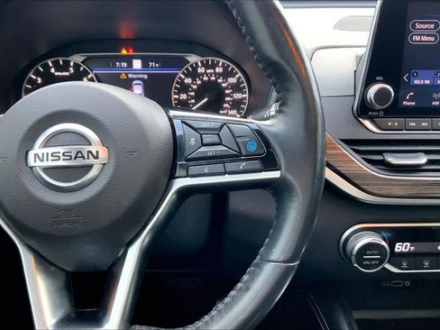 Used 2019 Nissan Altima 2.5 SL FWD image 22