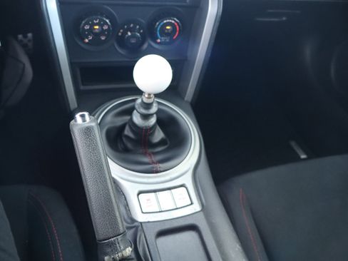 Used 2013 Scion FR-S image 19