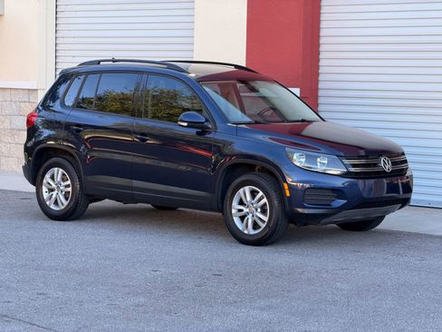 Used 2015 Volkswagen Tiguan S FWD image 3