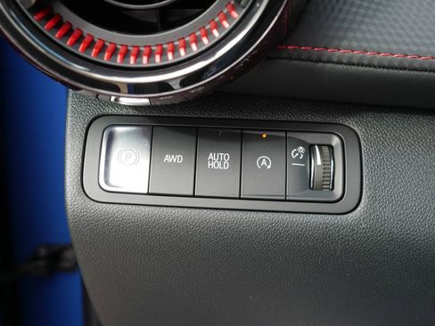 New 2026 Chevrolet Equinox RS image 11