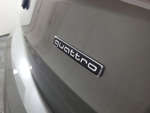 Used 2024 Audi Q3 2.0T Premium AWD/4WD image 7