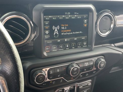 Used 2022 Jeep Wrangler Unlimited Rubicon w/ Xtreme Recon 35" Tire Package image 5