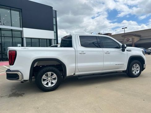 Used 2023 GMC Sierra 1500 SLE AWD/4WD image 15