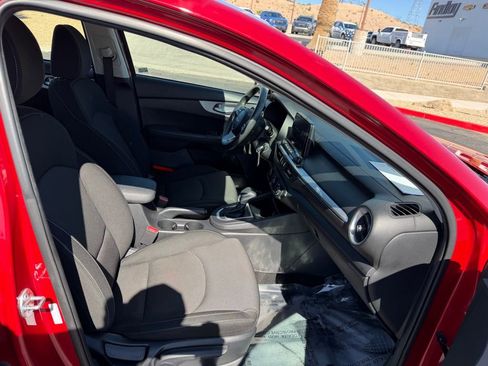 Used 2024 Kia Forte LXS image 13