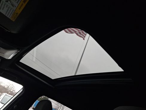 Used 2023 Toyota RAV4 SE w/ Weather & Moonroof Package image 14