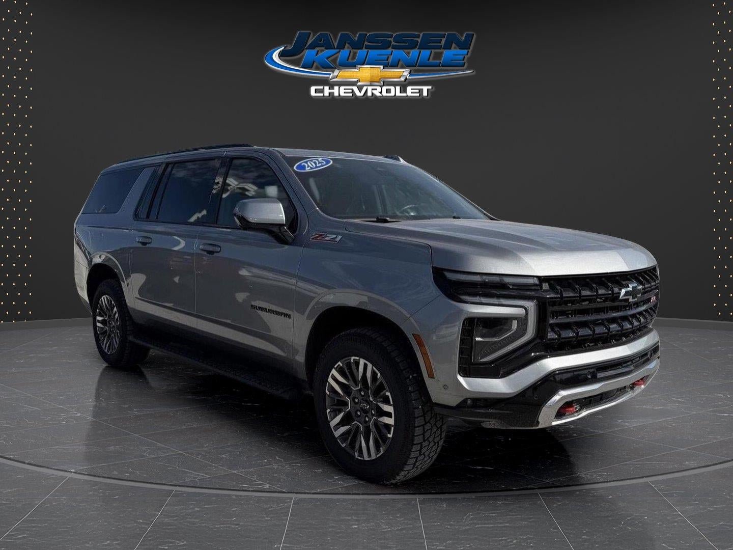 Used 2025 Chevrolet Suburban Z71 AWD/4WD image 6