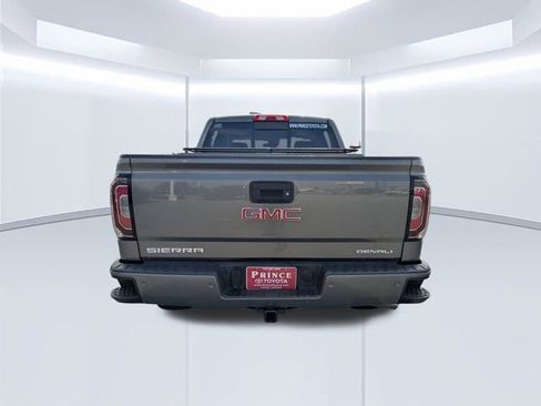 Used 2018 GMC Sierra 1500 Denali w/ Denali Ultimate Package AWD/4WD image 7