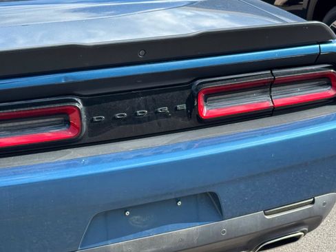 Used 2021 Dodge Challenger SXT w/ Driver Convenience Group image 14