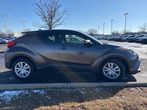 Used 2019 Toyota C-HR LE image 10
