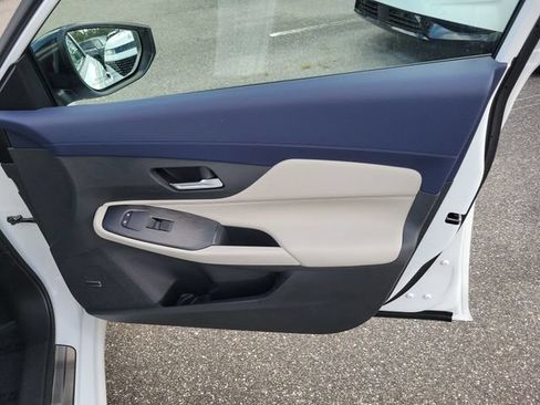 New 2026 Nissan Sentra SL w/ Floor Mat Package FWD image 32