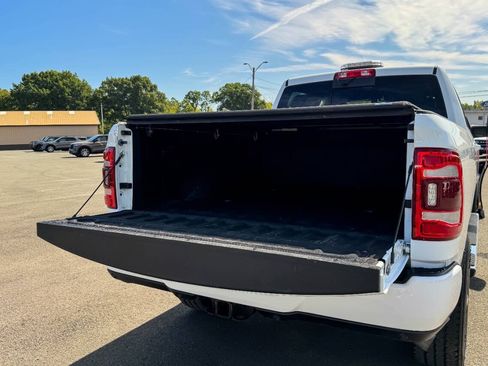 Used 2023 RAM 2500 Laramie AWD/4WD image 23