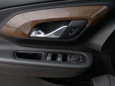 Used 2018 GMC Terrain SLE w/ Driver Convenience Package image 27