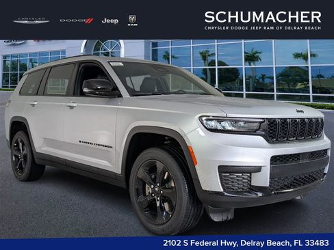 New 2025 Jeep Grand Cherokee L Altitude RWD image 1