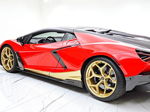 Used 2025 Lamborghini Revuelto AWD/4WD image 8