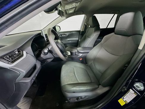 Certified 2025 Toyota RAV4 XLE FWD image 12