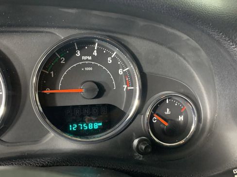 Used 2017 Jeep Wrangler Unlimited Sport w/ Connectivity Group image 24